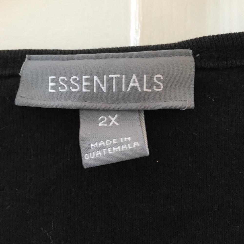 FINAL MARKDOWN Ladies essentials tee (2X) - Picture 4 of 5